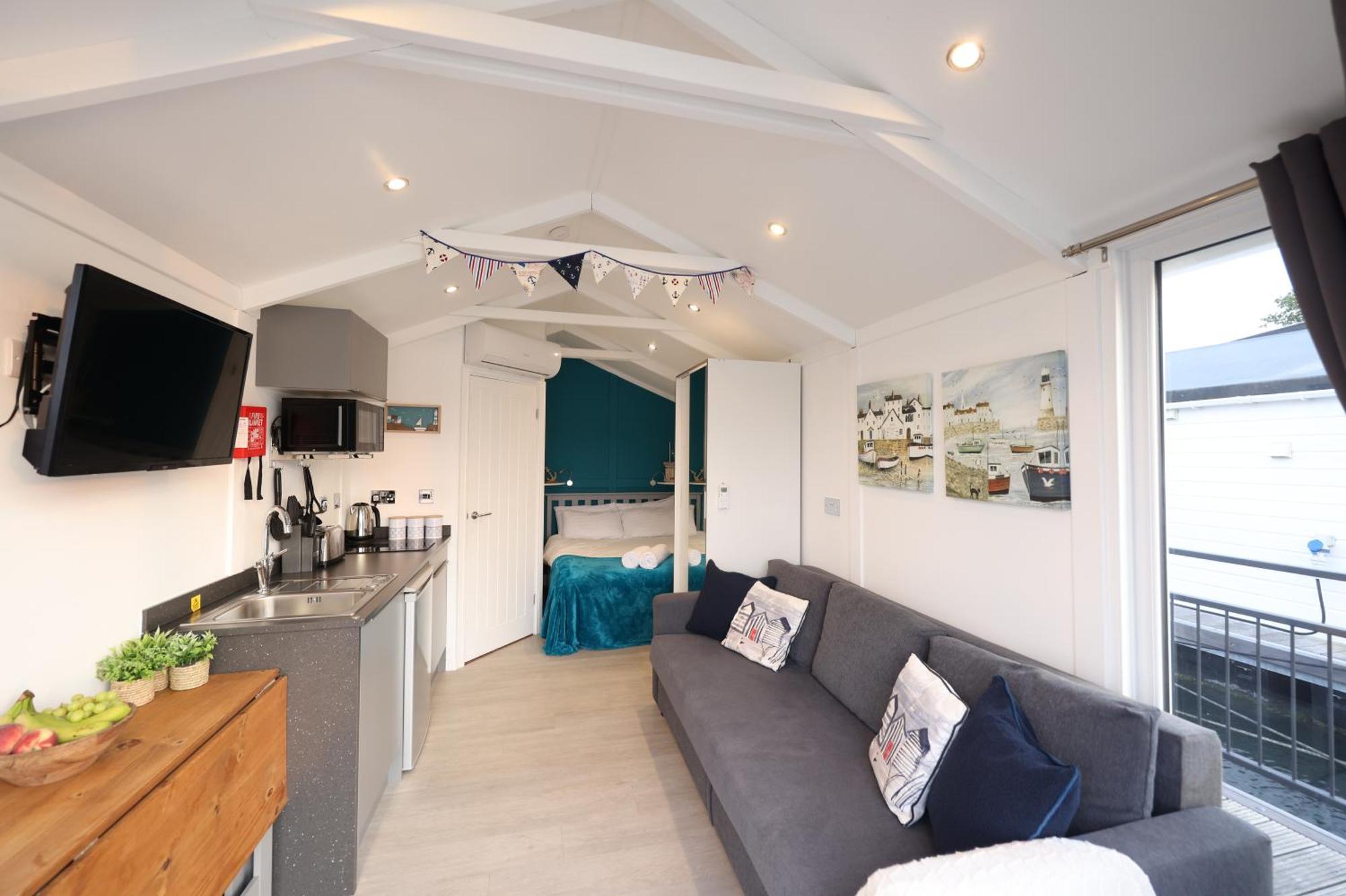 Mercury Yacht Harbour And Holiday Park Bursledon Esterno foto