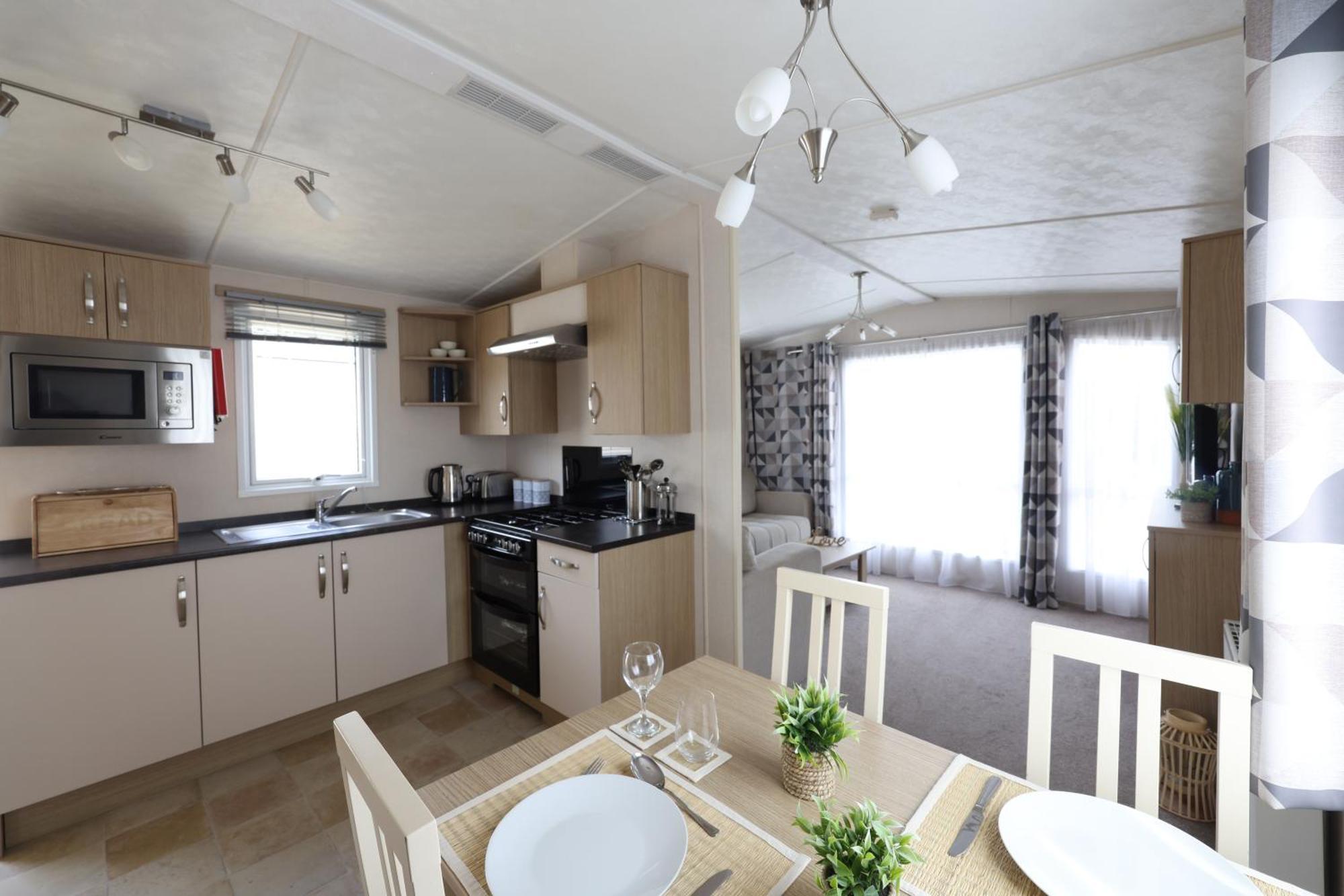 Mercury Yacht Harbour And Holiday Park Bursledon Esterno foto