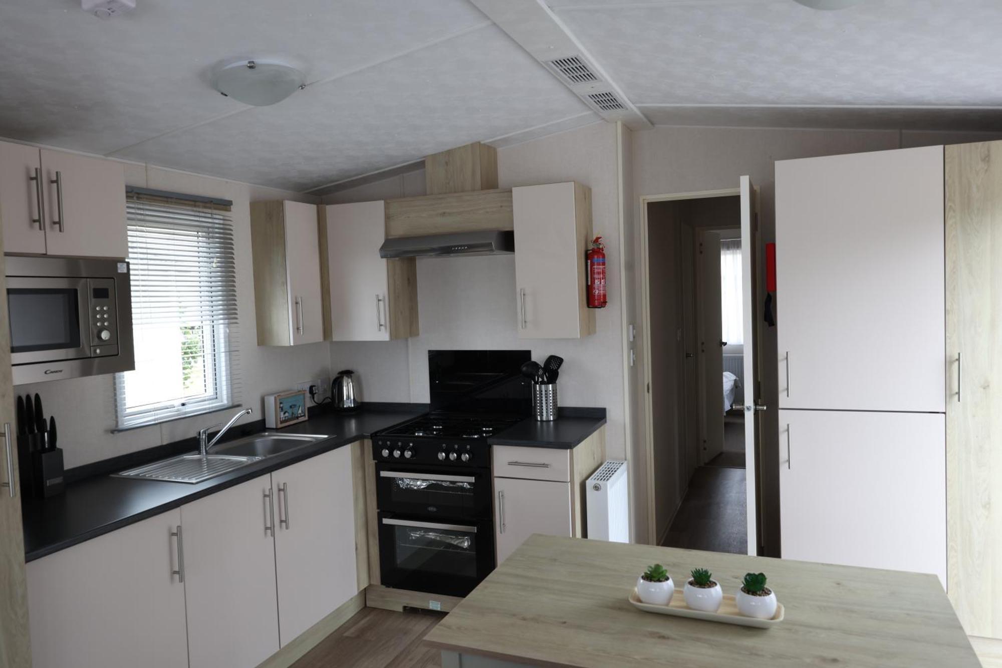 Mercury Yacht Harbour And Holiday Park Bursledon Esterno foto