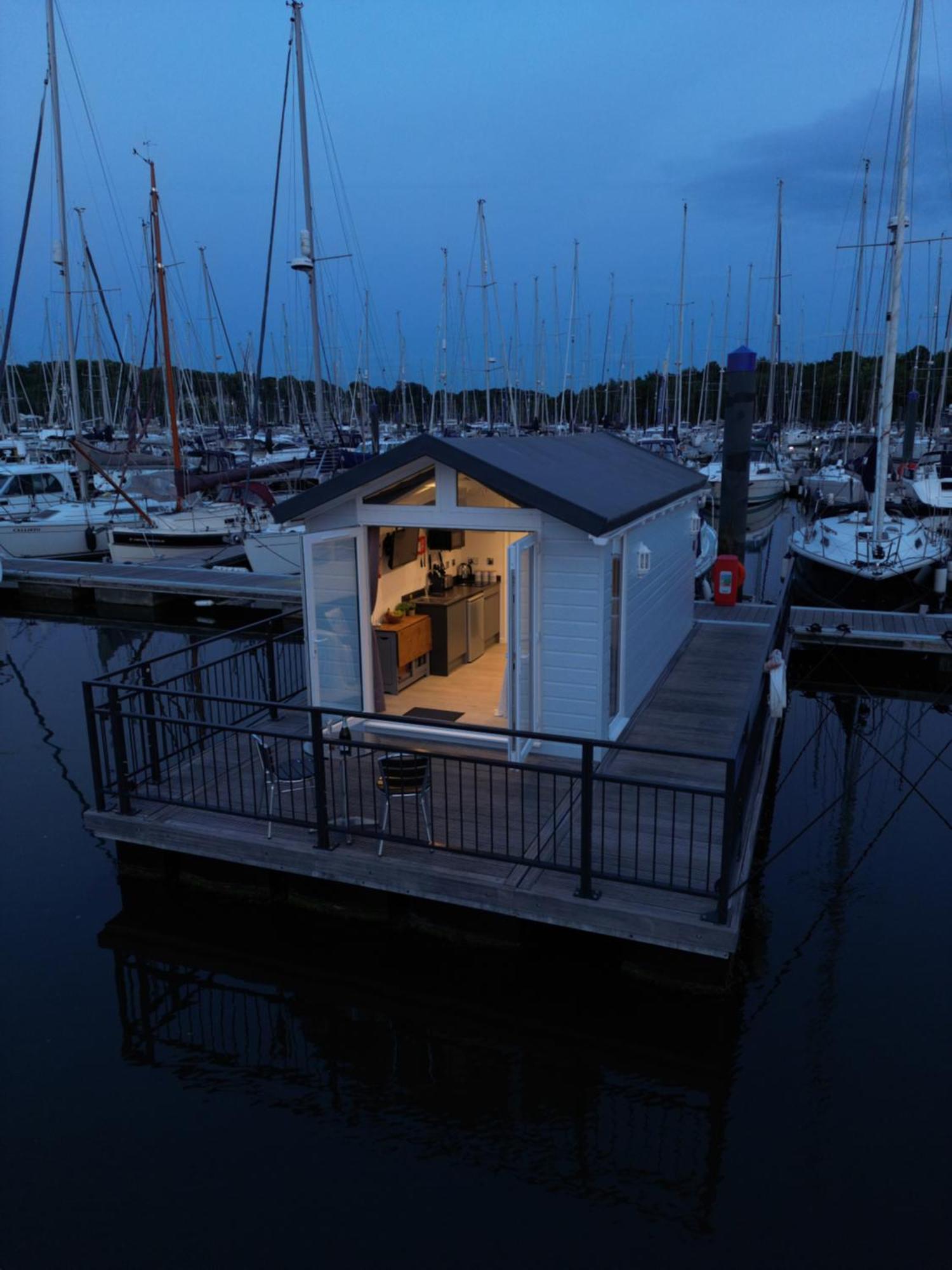 Mercury Yacht Harbour And Holiday Park Bursledon Esterno foto