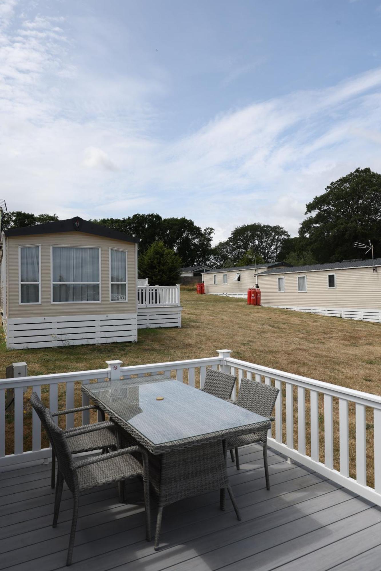 Mercury Yacht Harbour And Holiday Park Bursledon Esterno foto